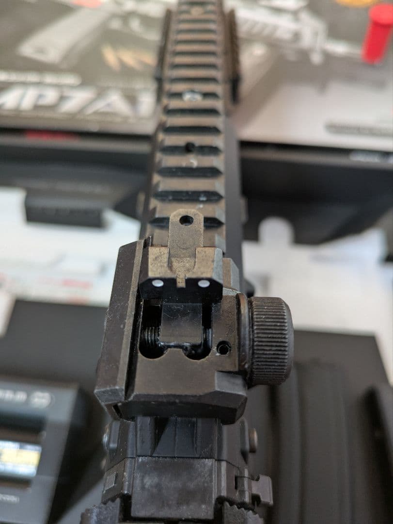 東京マルイ MP7A1 電動ガン　予備マガジン付き