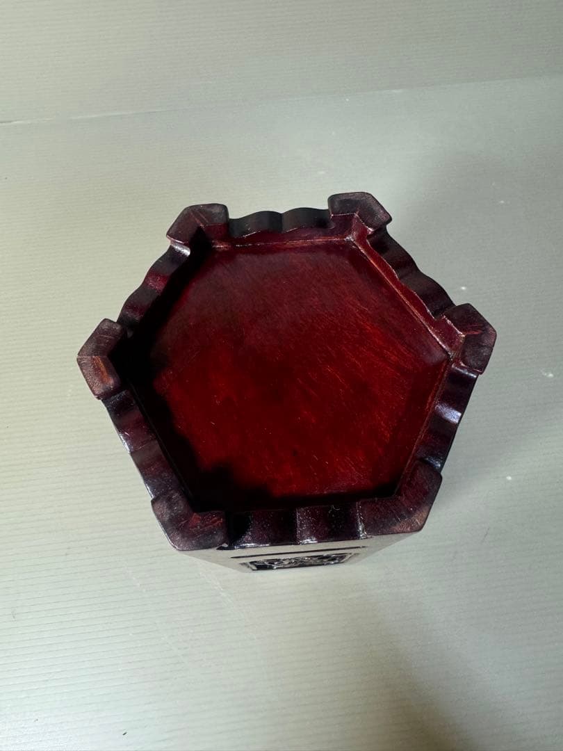 2377 筆立て 六角筆筒 縁起 六角透かし彫り　書道　置物