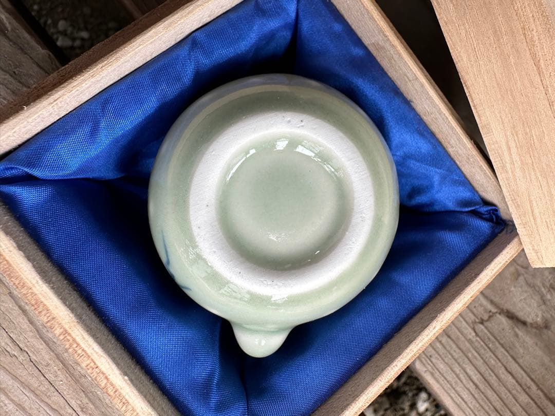 書道具　墨入れ