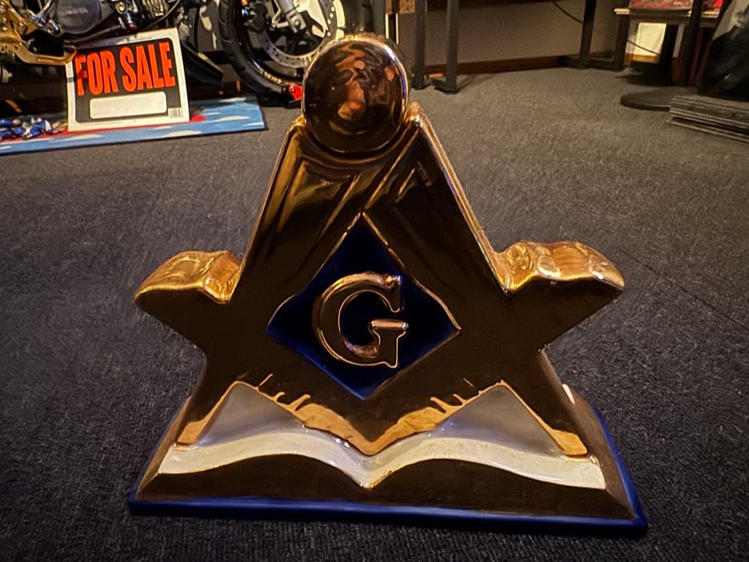 フリーメイソン シンボル 装飾品 陶器製