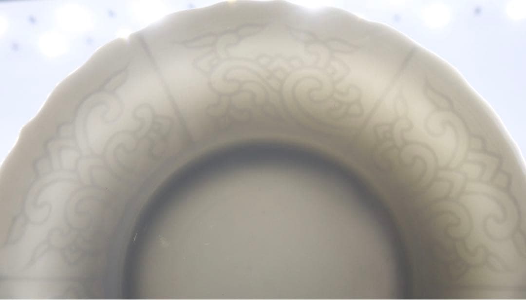 中国　清時代　徳化白磁陽刻紋花口小皿2点　送料込み0125