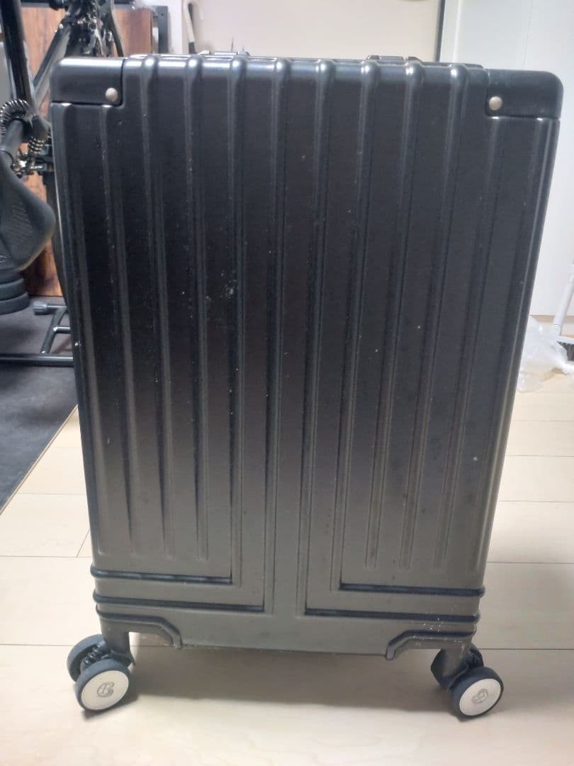 LANVIN en Bleu ブラックキャリーケース