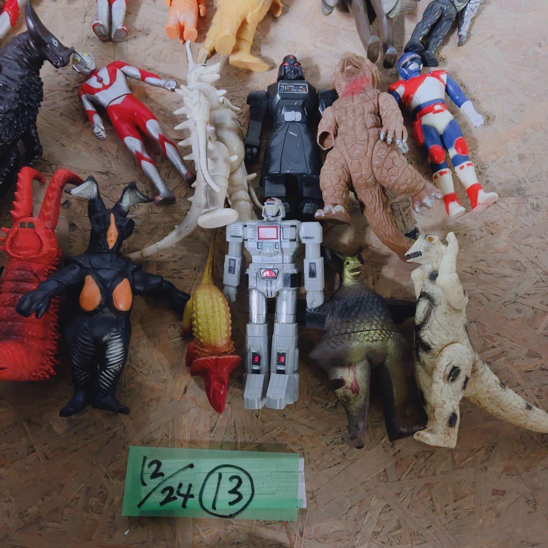 ゴジラも怪獣もウルトラマンも♪ ソフビ/フィギュア一括セット!