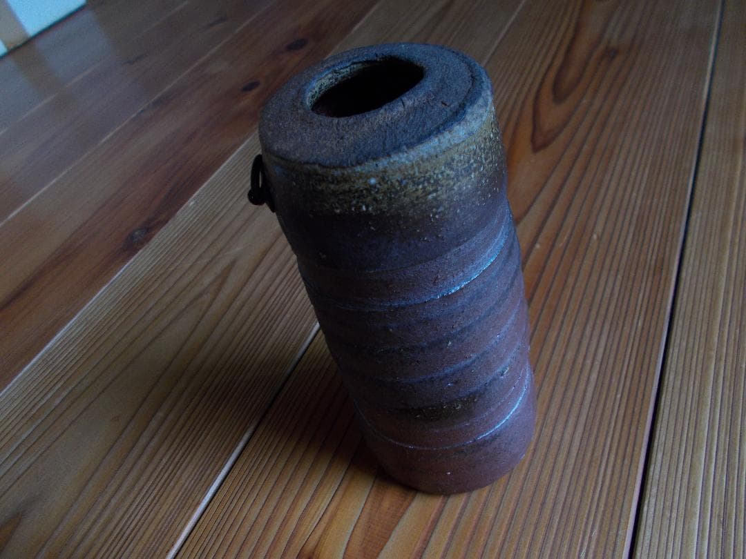備前焼⑬　掛花入れ　ゴマ　丁斎　【22】
