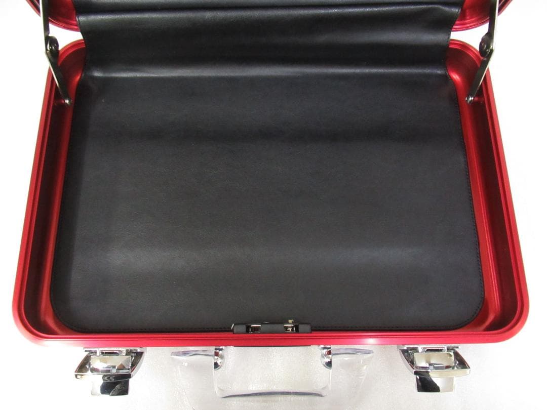 ゼロハリバートン アタッシュケース レッド系色 クリアハンドル 展示未使用品