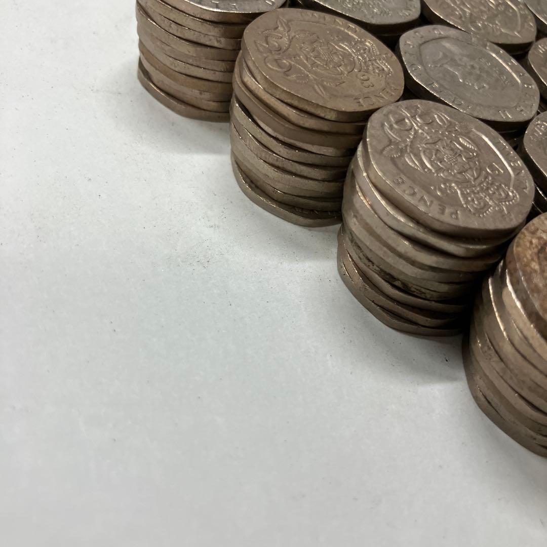 イギリス　20ペンス　100枚　　エリザベス　硬貨　古銭　まとめ売り