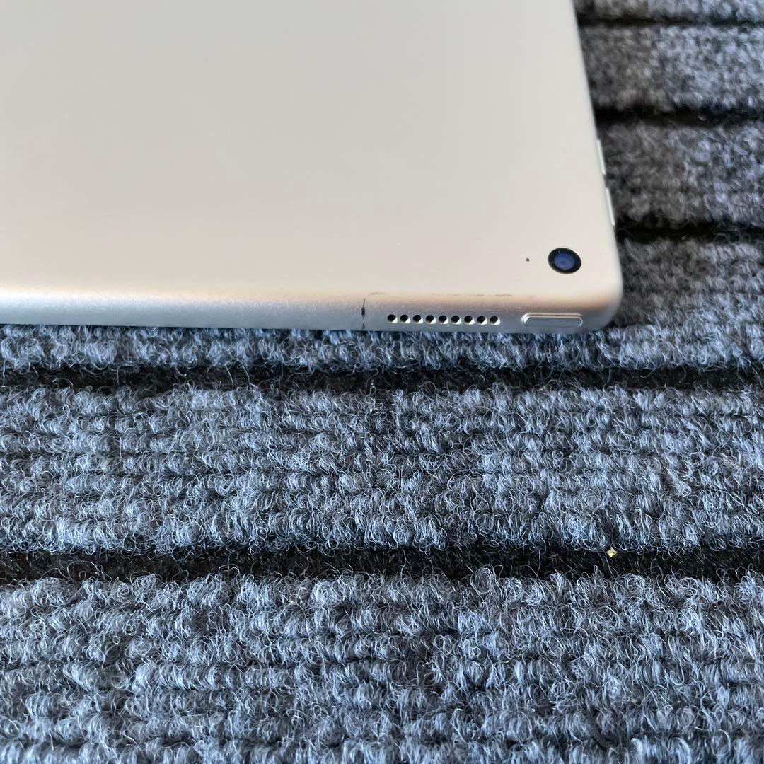 40 iPad Pro 12.9 1世代 128GB Wi-Fi シルバー