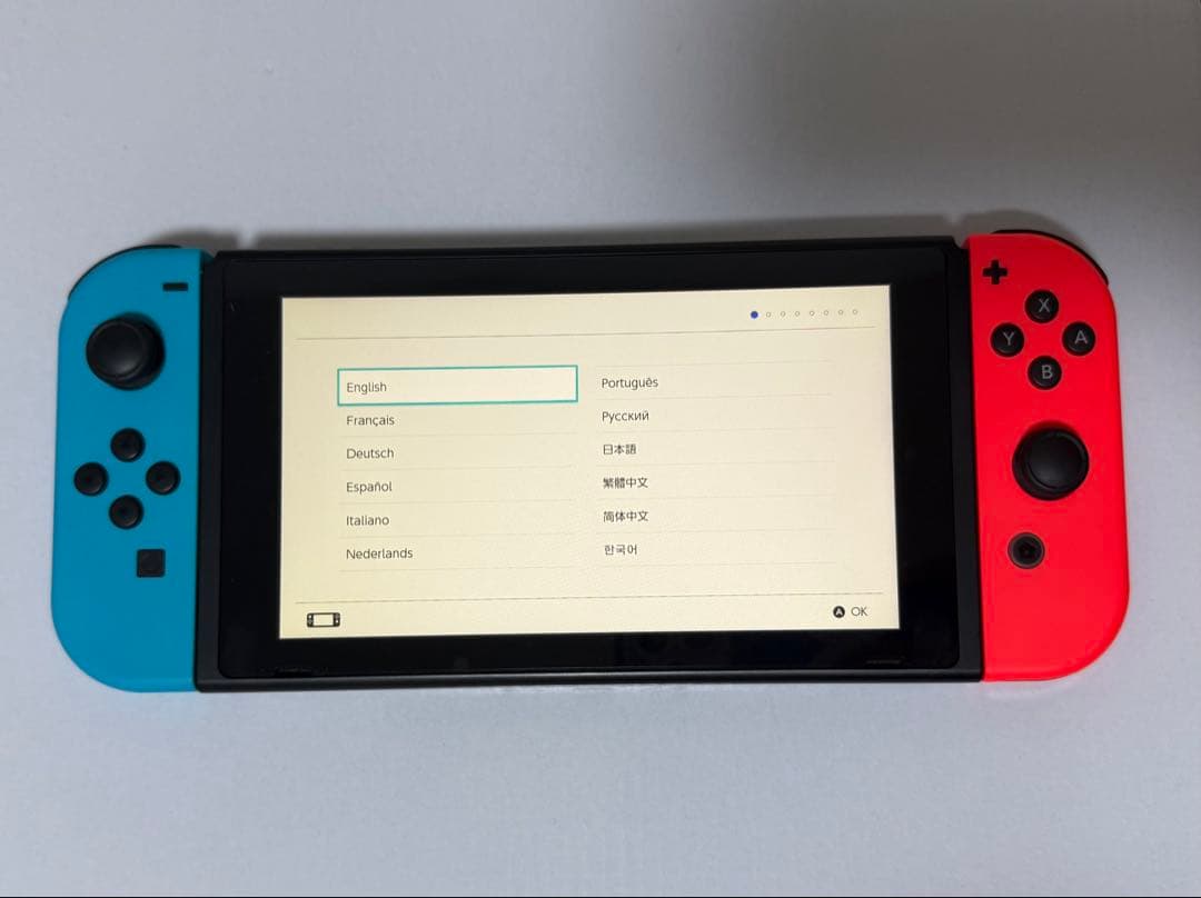 Nintendo Switch レッド/ブルー 本体 (持ち運びケース付)