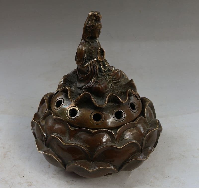 観音坐蓮香炉 銅製品 鎮宅 辟邪 開運 風水 香道具 工芸品 美術品 置物