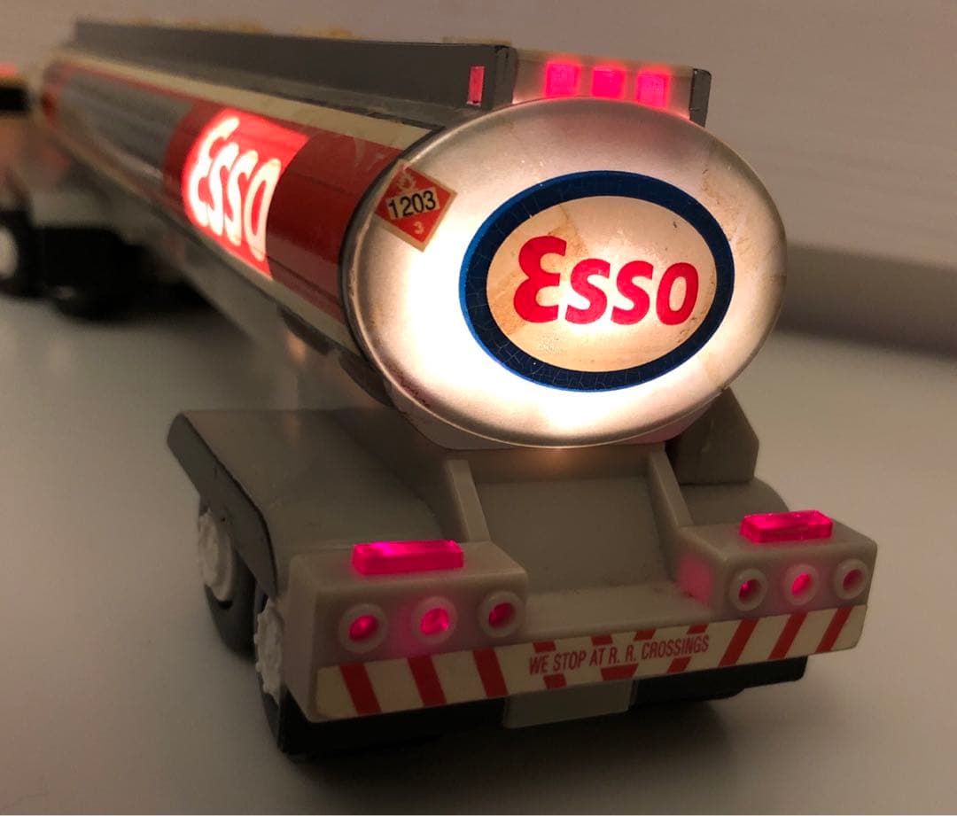 非売品 Esso 大型タンクローリー ミニチュア
