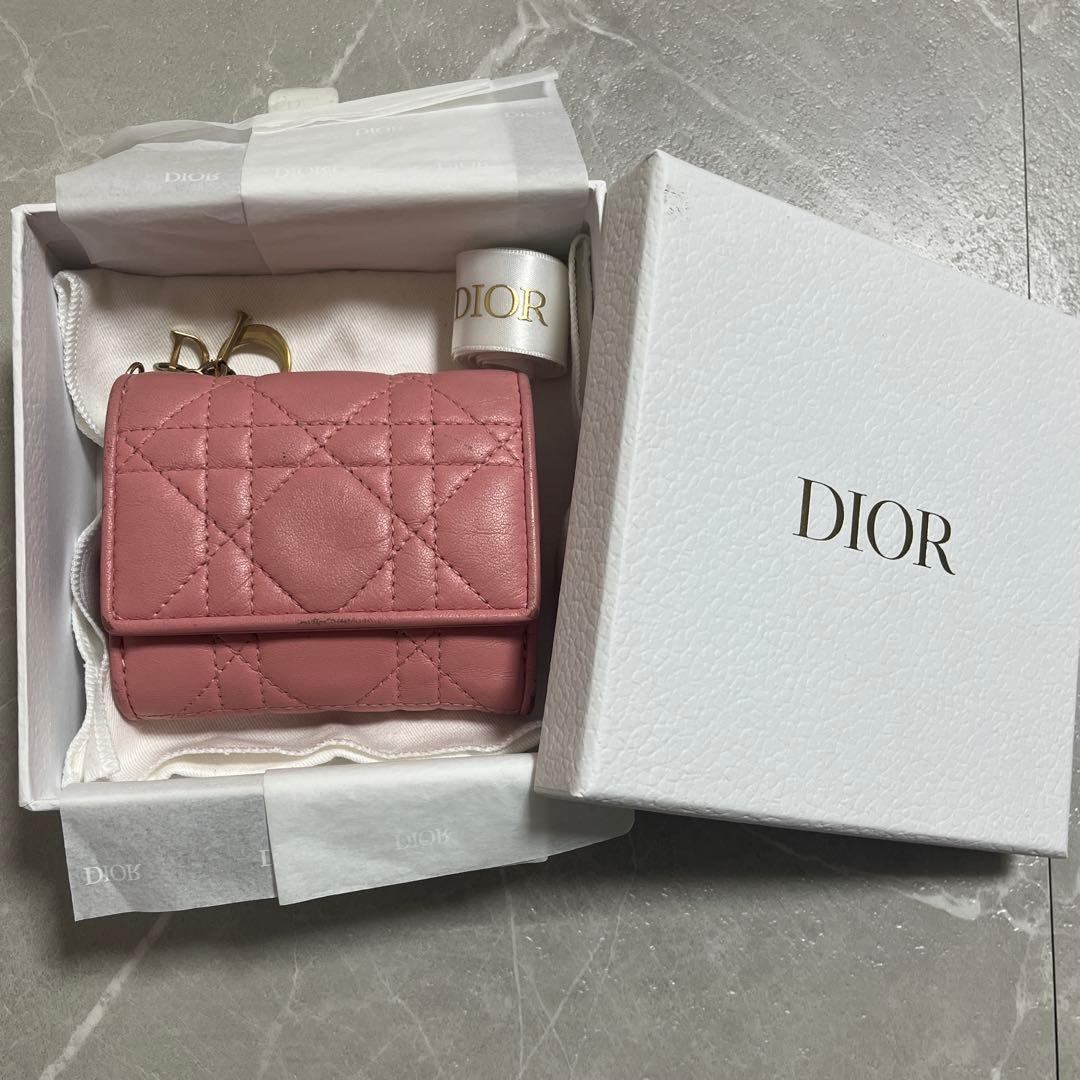 【1/3限定値下げ】即購入◎Dior ピンク キルティング 三つ折り財布