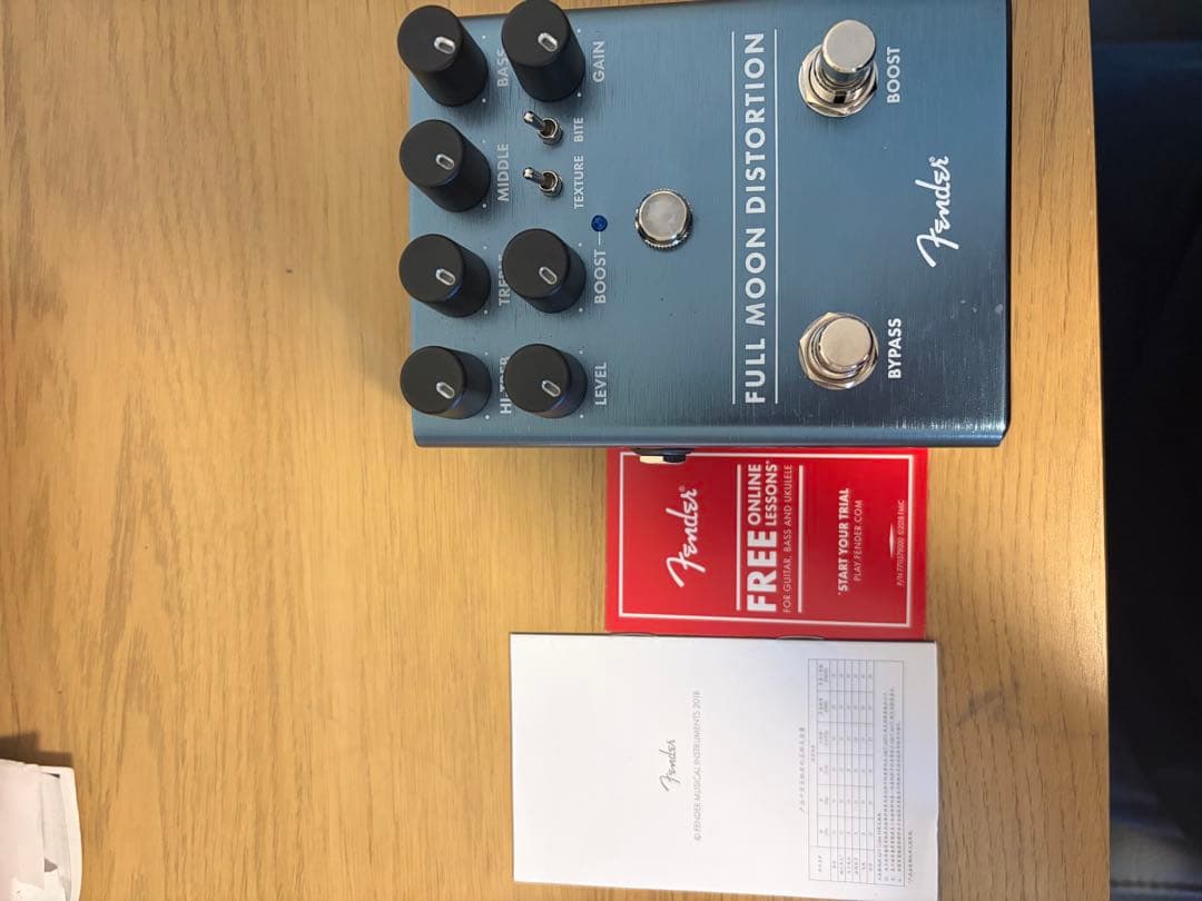 ギター Fender FULL MOON DISTORTION