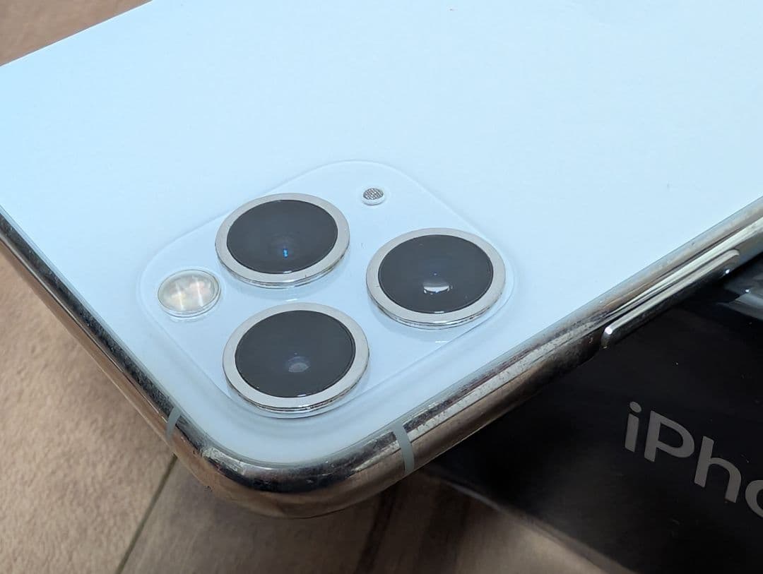 【512GB】iPhone 11 Pro シルバー SIMフリー おまけ付き