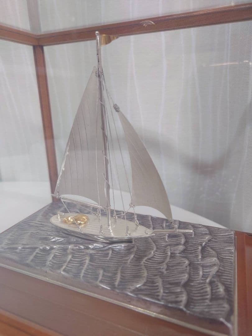 純銀製ヨット模型 ガラスケース付き