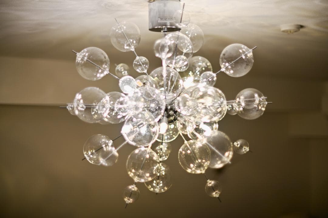 値下げ　MCQUEEN：LED10個 マックイーン 新品同様 バブルシャンデリア