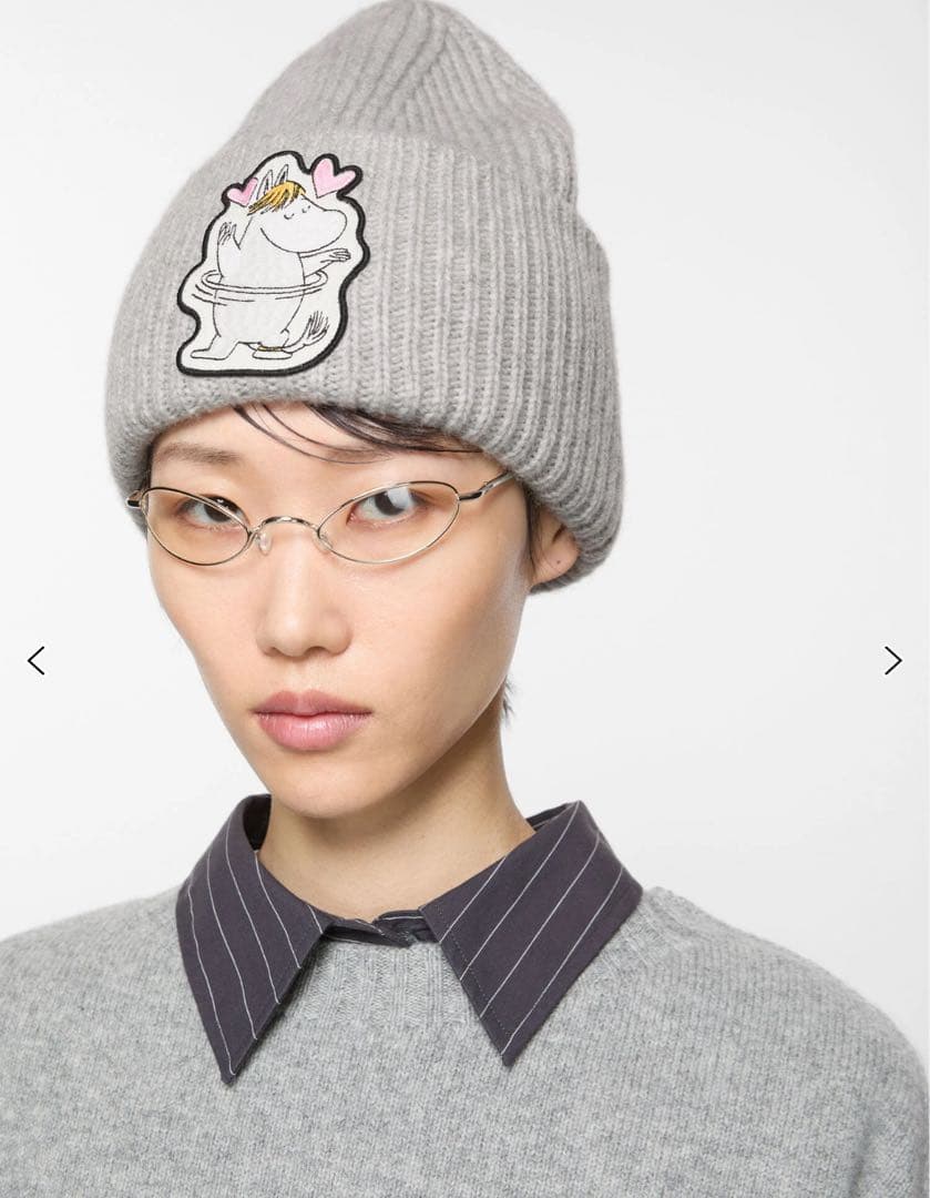 Acne Studios グレー ニット帽 ムーミン刺繍
