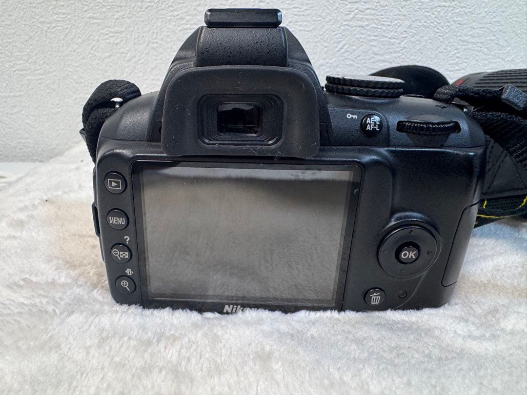 Nikon D3000 デジタル一眼レフカメラ