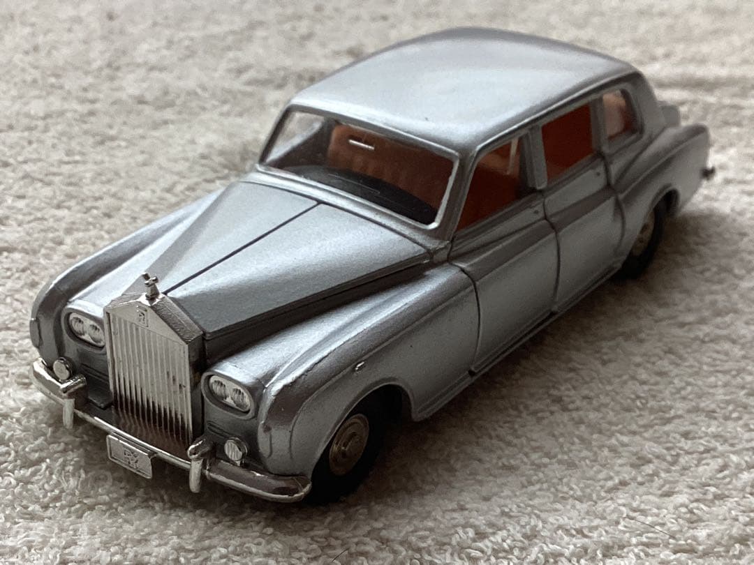 トミカ　ダンディ　F06ロールスロイス　ファンタムⅥ 日本製　1/43