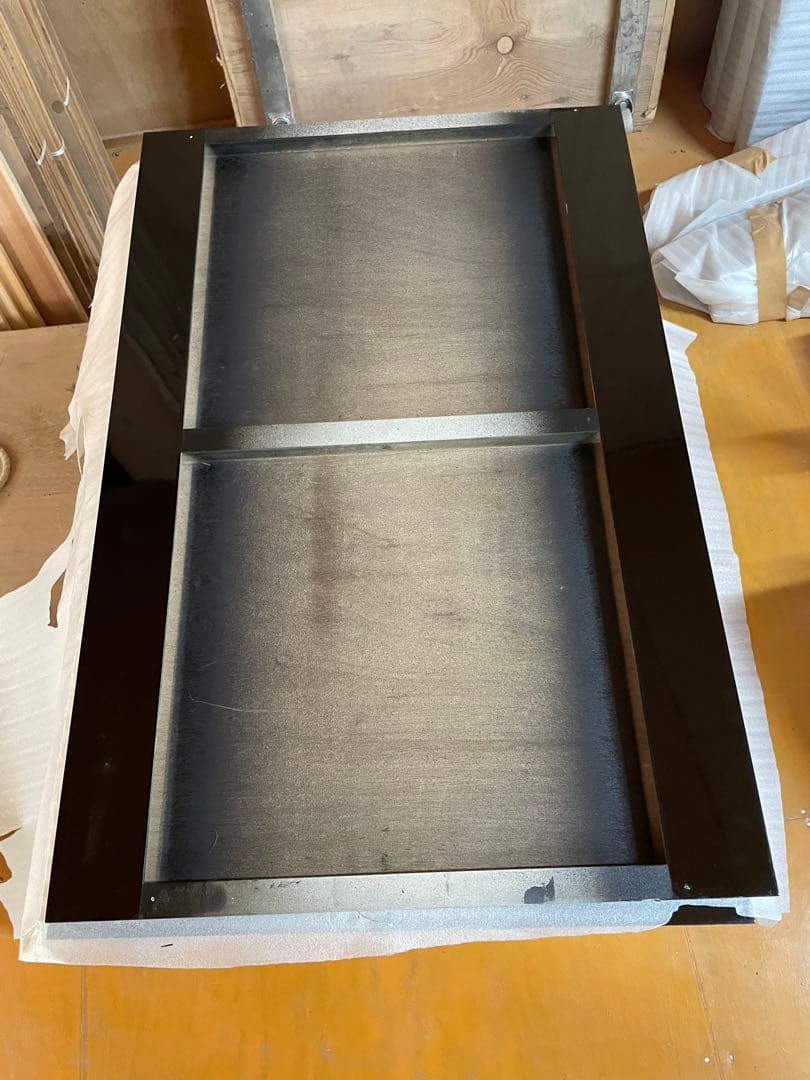 孔雀と花の装飾品