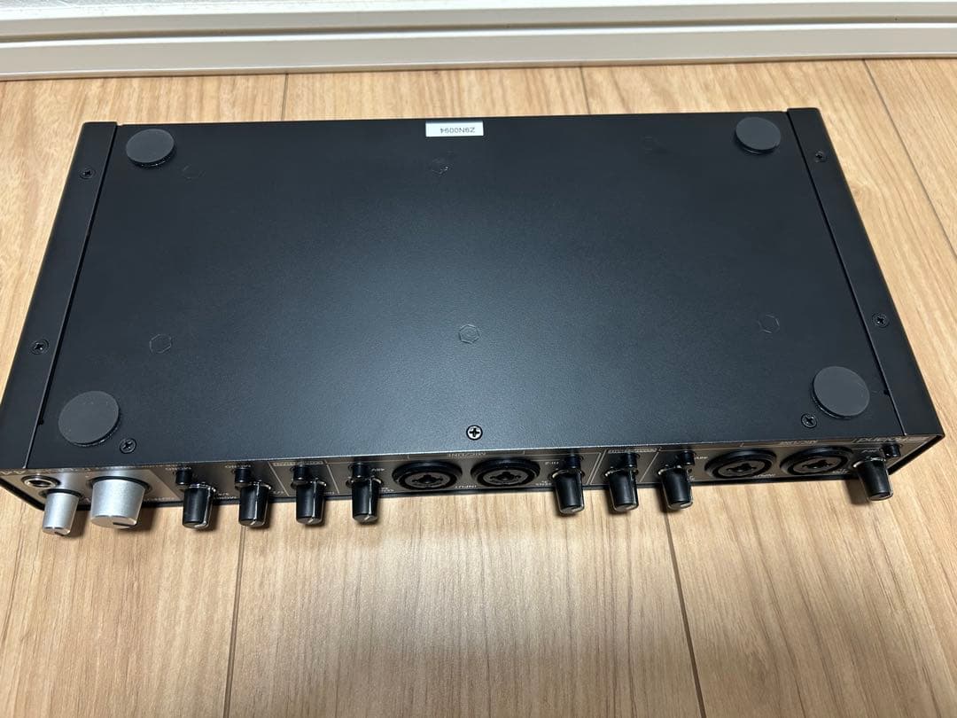 ローランド Rubix44 オーディオインターフェース 本体と電源ケーブルのみ