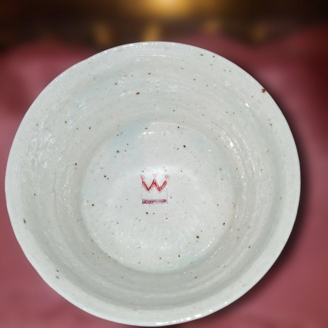 装飾的な茶碗 城のデザイン