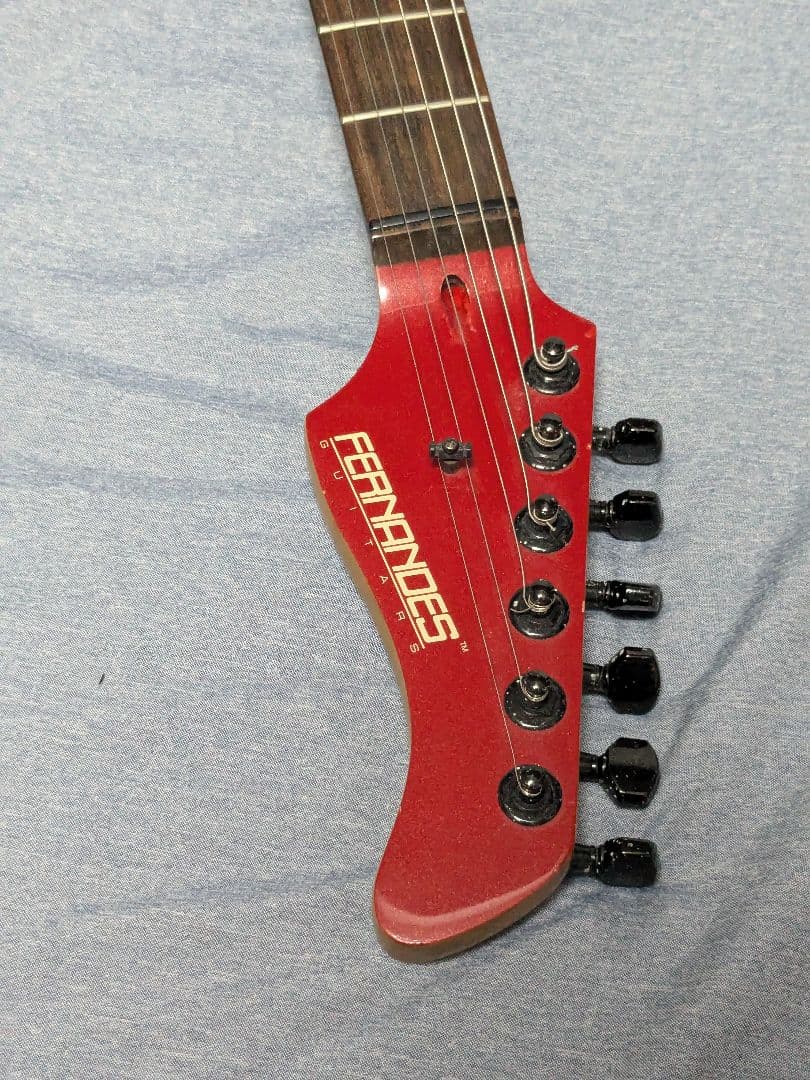 FERNANDES エレキギター レッド JG-45　アーム、ソフトケース付属