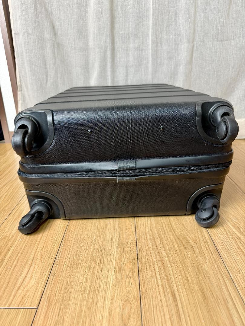 無印良品 キャリーケース バーを自由に調節できる ハード スーツケース 72L