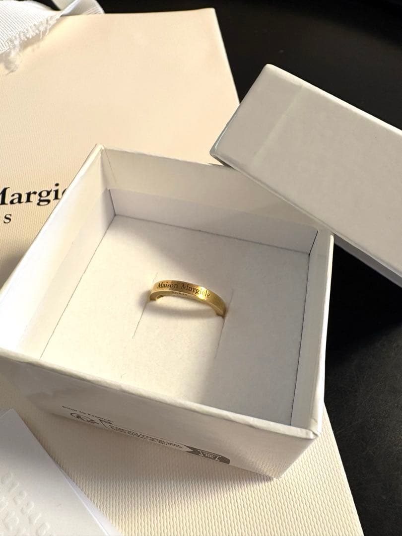 Maison Margiela ロゴリング 950ゴールド
