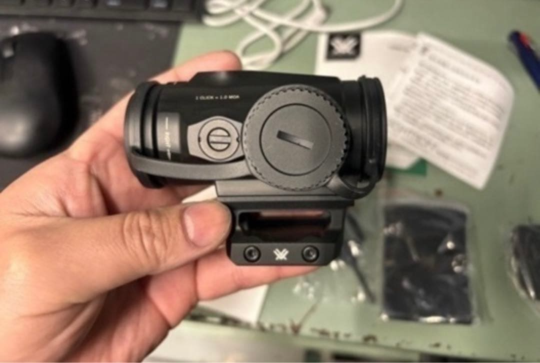 実物　ボルテックス　プリズムスコープ