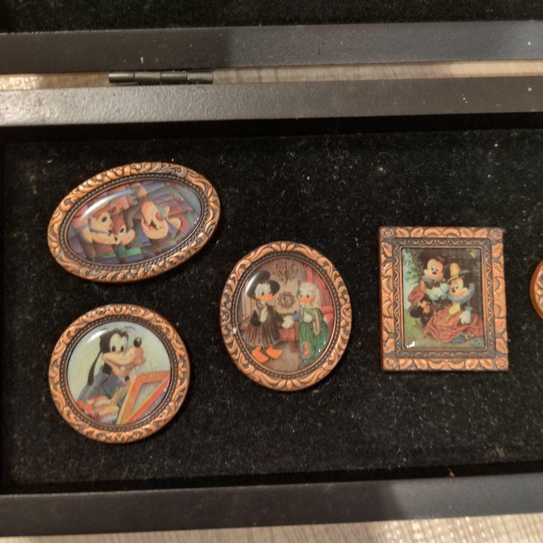 DISNEY ART ピンバッジ8点セット