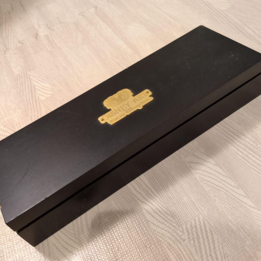 DISNEY ART ピンバッジ8点セット