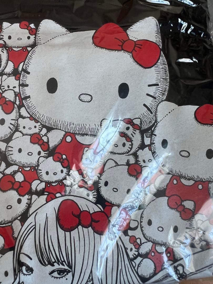 伊藤潤二✖️サンリオTシャツ