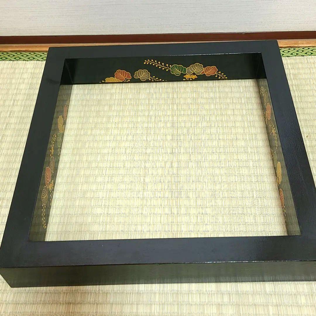 炉縁　塗師哲山作　踊桐蒔絵