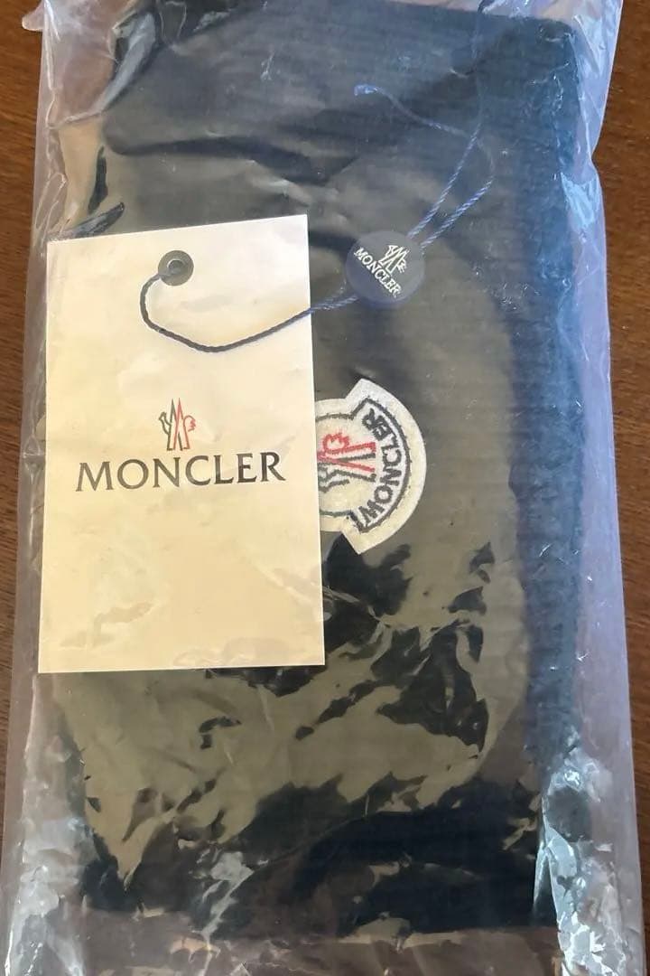 モンクレール　MONCLER ニット帽　ビーニー　黒
