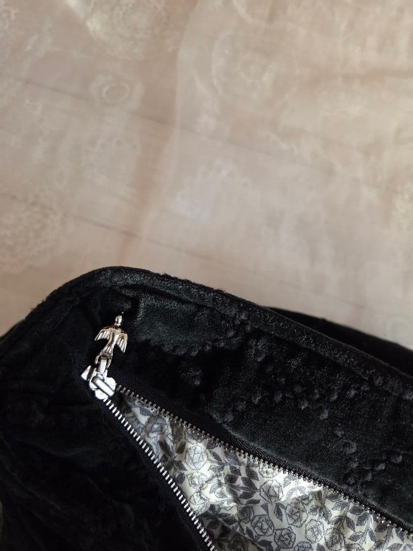 minä perhonen コーデュロイショルダーバッグ　ブラック　S