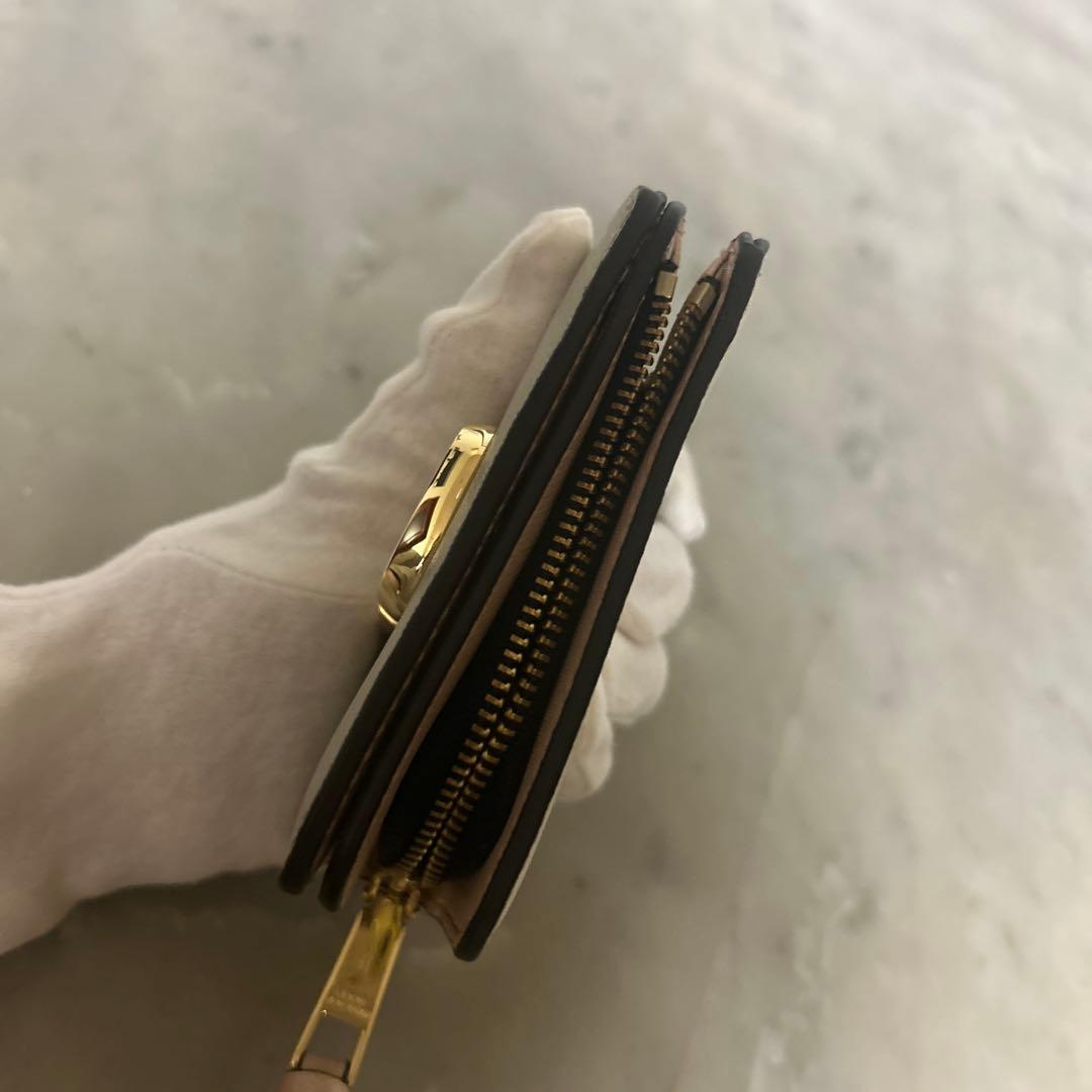 kks　MARC JACOBS 二つ折り財布 グレー