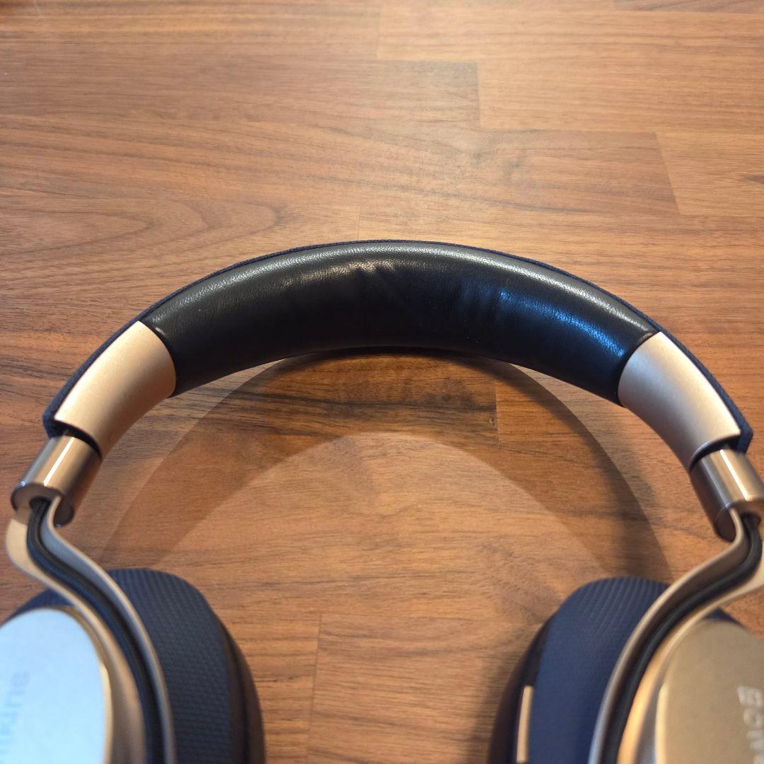 Bowers & Wilkins PX ワイヤレスヘッドホン