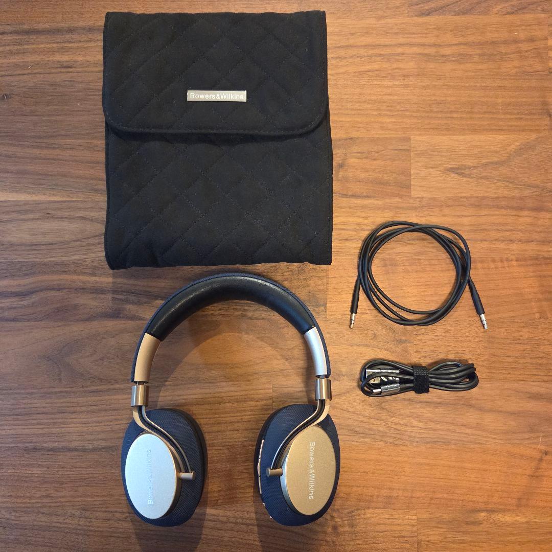 Bowers & Wilkins PX ワイヤレスヘッドホン