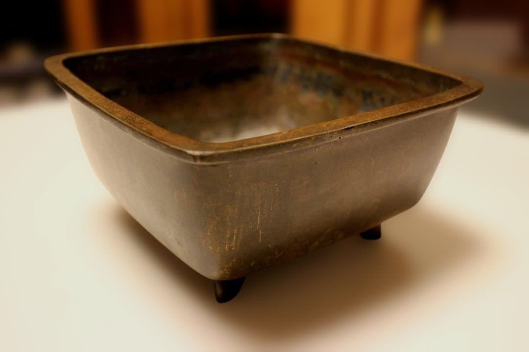 唐物　宣徳銅　宝雲銘 四方香炉 状態良好