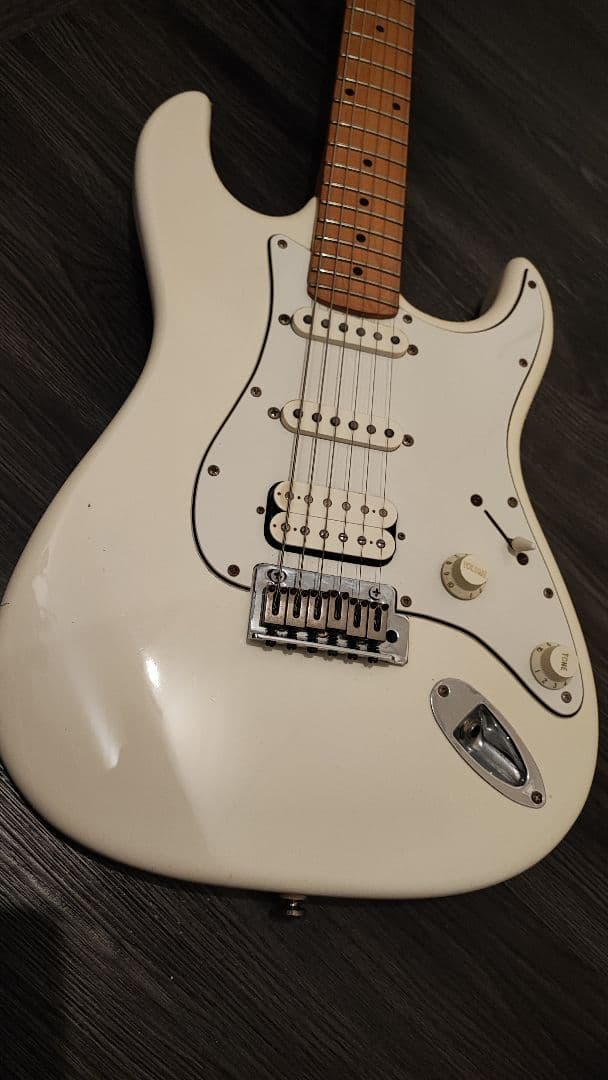 Swing Guitar Technology　ストラトキャスター