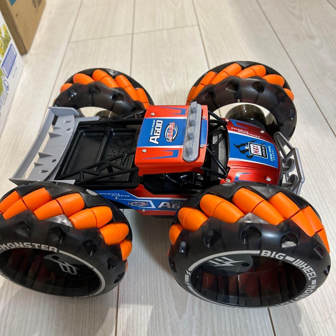 ラジコンカー リモコンカー オフロード おもちゃ 車　フリップRcトラック