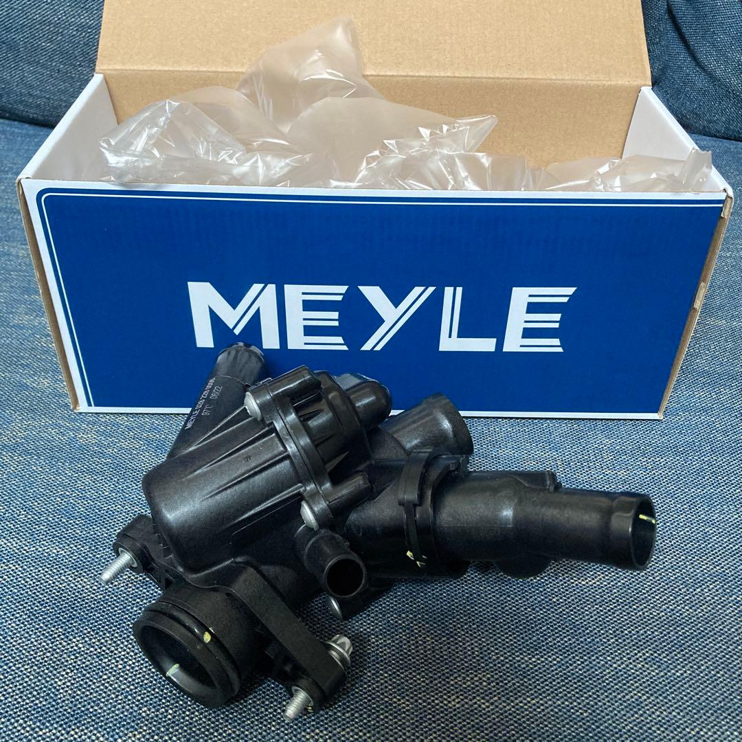 サーモスタット　A220 A45 AMG W176 M270 M133