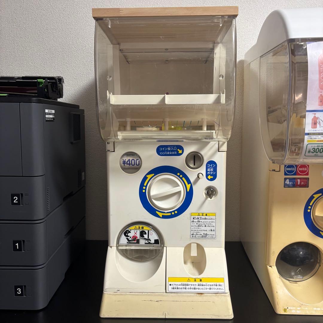 ガチャガチャ 本体 バンダイ カプセルステーション3 Ⅲ 鍵・取扱説明書付き