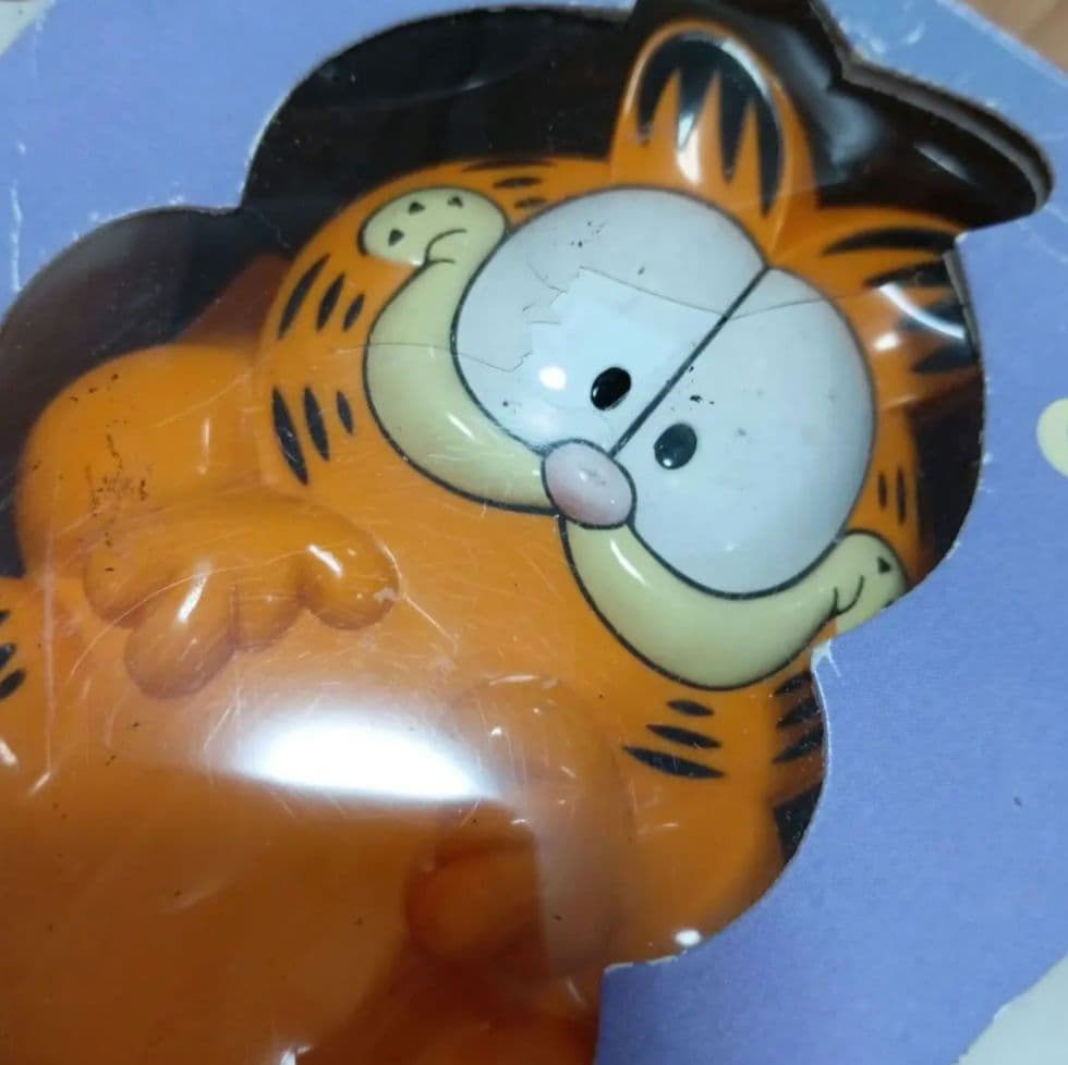 カセットプレーヤー　スピーカー付 ガーフィールド　ジャンク品　USED　1978