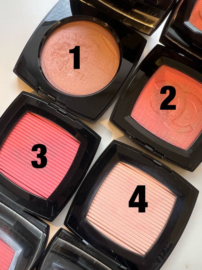 CHANEL シャネル　チーク、ハイライト