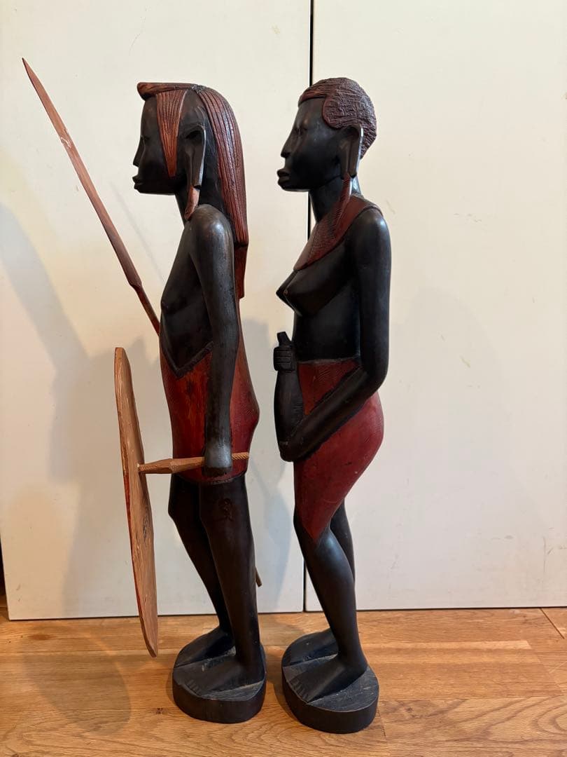 アフリカ民芸品　アンティーク60㎝サイズ　タンザニアマサイ族　木彫りペア人形