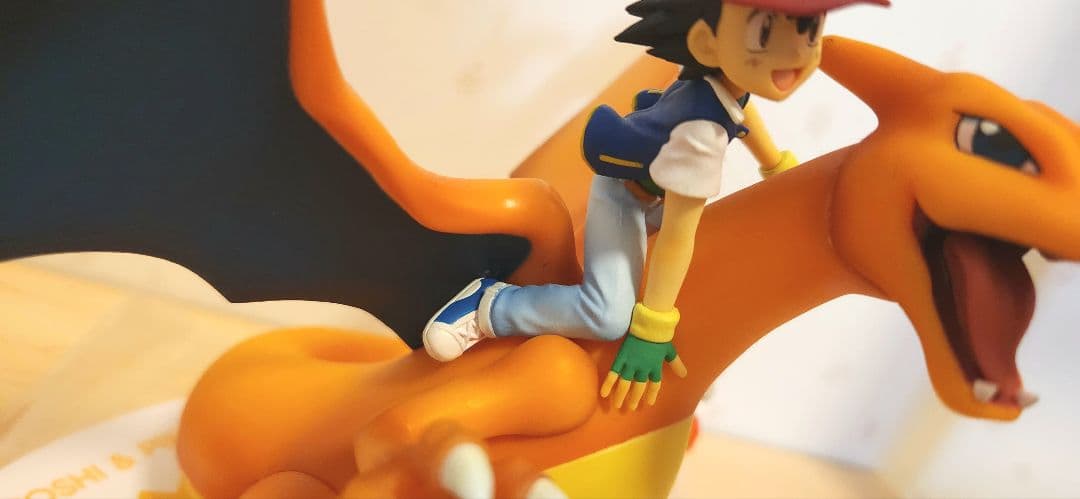 メガハウス　G.E.M.シリーズ サトシ&ピカチュウ&リザードン　フィギュア