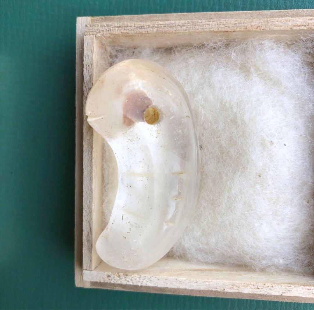 勾玉　（g）　箱付き