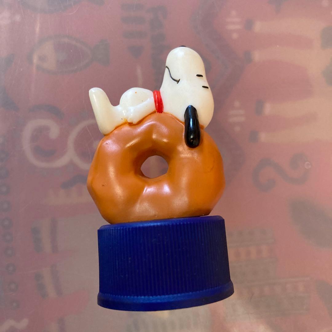 スヌーピー　ボトルキャップ　ペプシ　ドーナツ