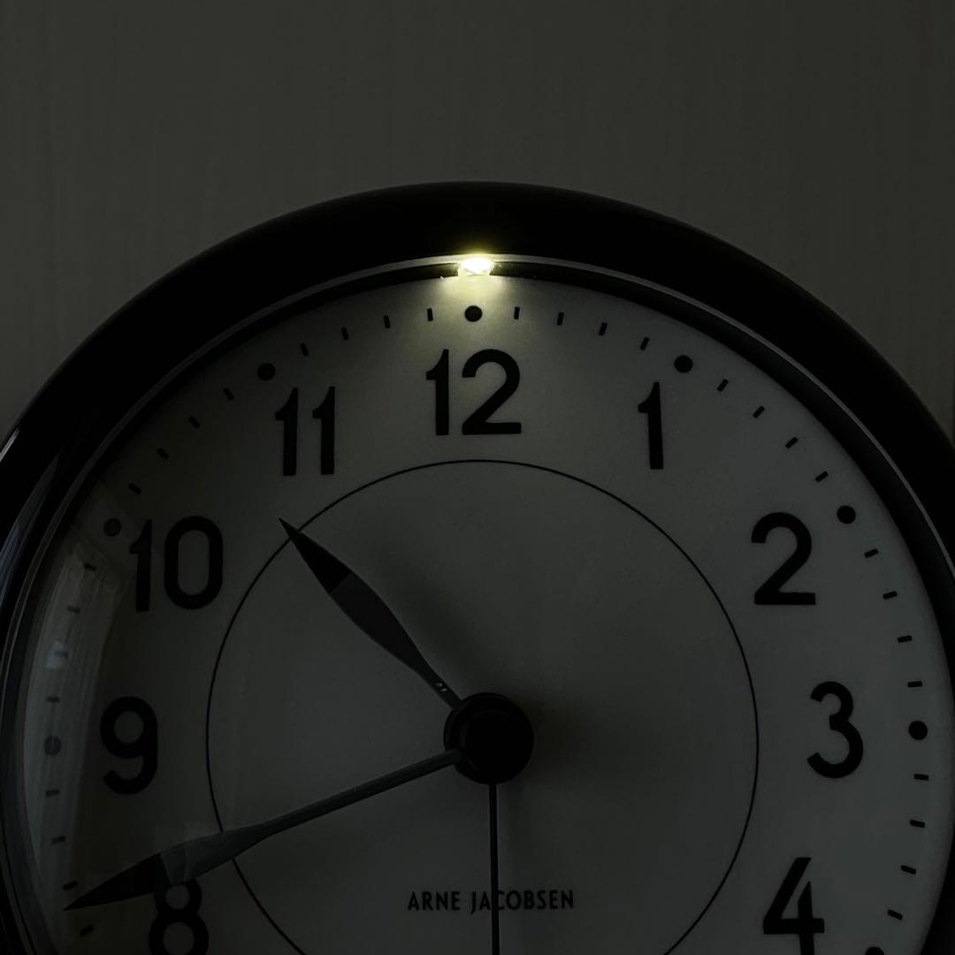 ARNE JACOBSON CLOCKS アルネヤコブセン テーブルクロック